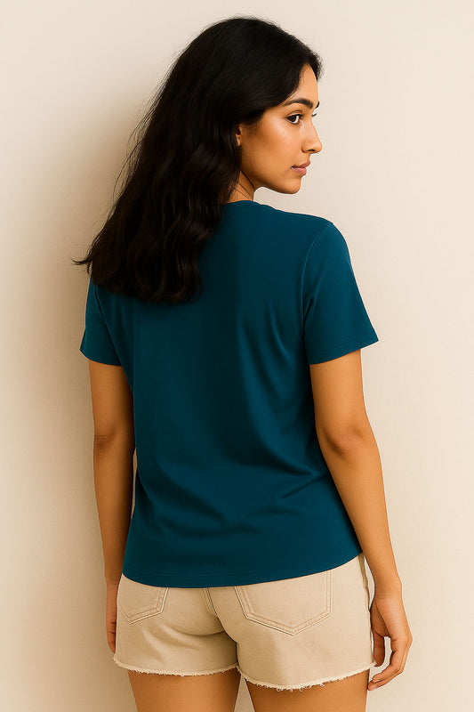 Back view – Mai Khuli Kitaab turquoise cotton t-shirt for women
